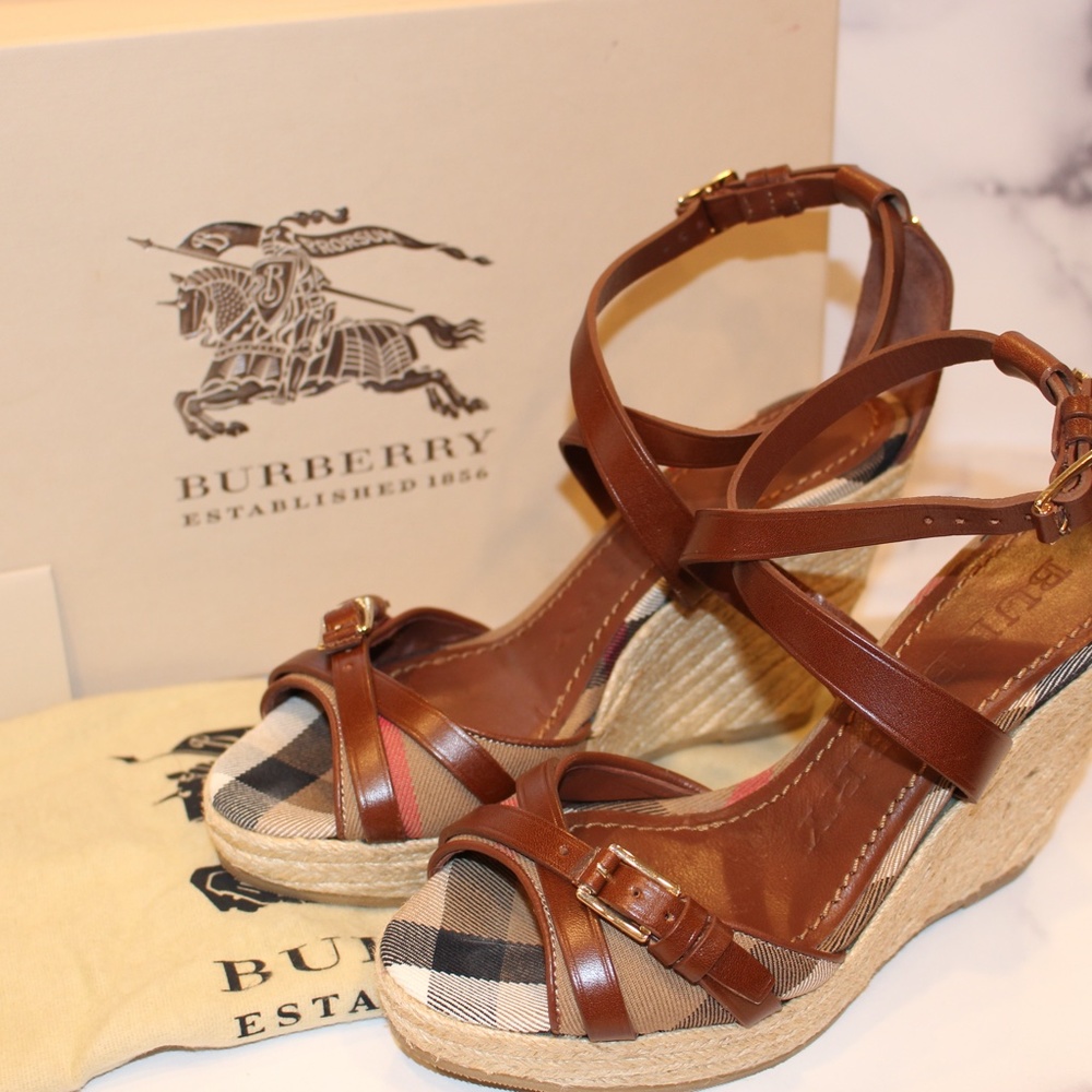 Burberry Bridle Housecheck Walden 100 Espadrille Size 36 6 Authentic
